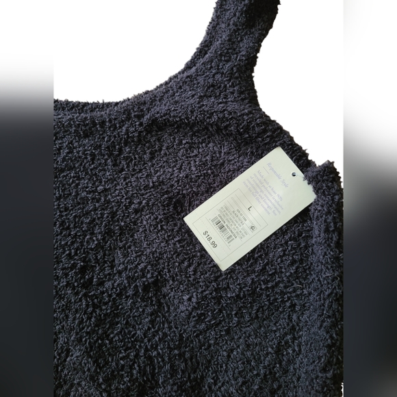 STARS ABOVE | BLACK CROP TANK | SIZE LARGE - Picture 7 of 12